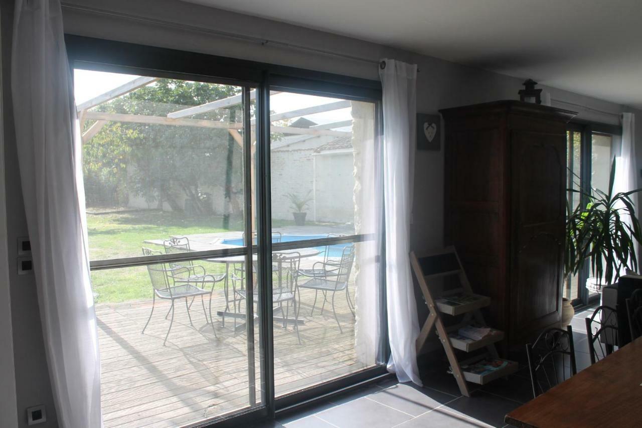Gite Sud Deux Sevres Marigny  エクステリア 写真